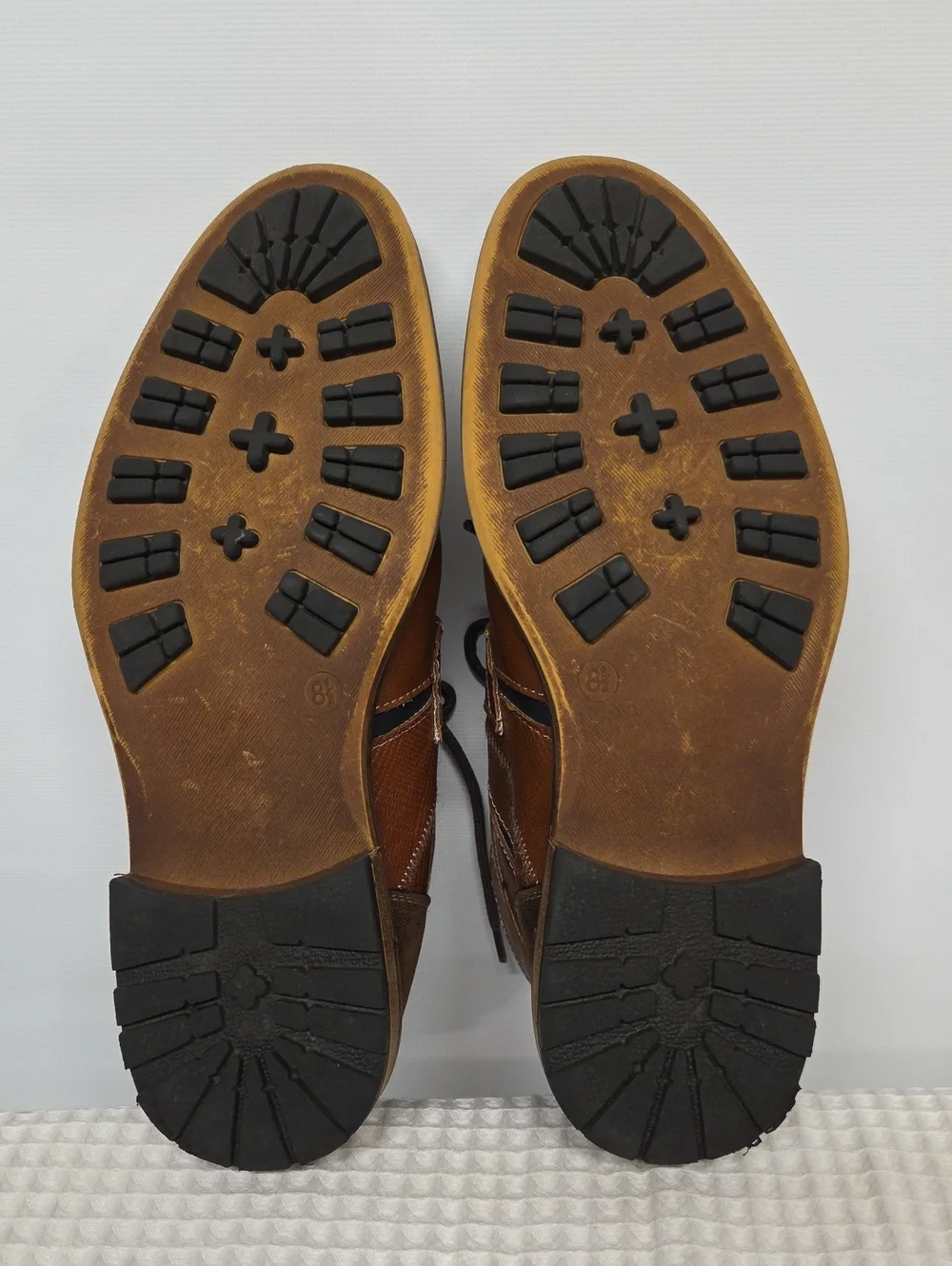 Restoration Brown Chukka Style Lace-Up Boots Men's Size 8.5